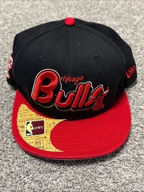 New Era Chicago Bulls Black and Red Snapback Hat